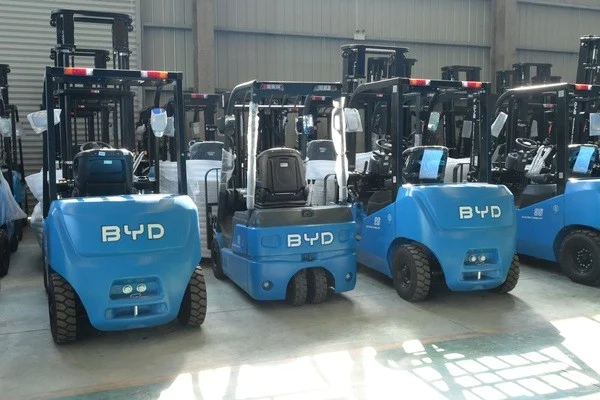 Common Counterbalance Forklift Power Options Explained示意图