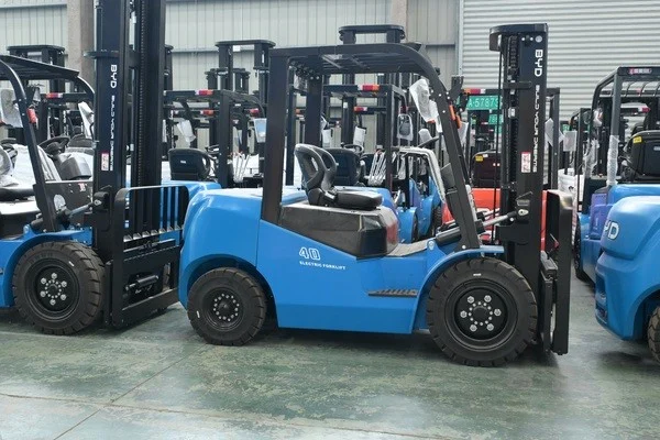 How often should I replace lift chains on a 5 ton electric forklift?应用参考