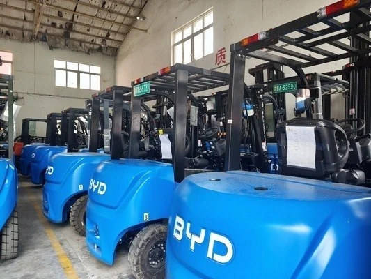 Applications LiFePO4 Forklifts Serve Best相关图片