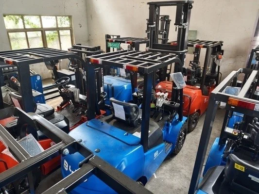 Practical Guidance When Selecting Your 2 ton electric forklift相关图片